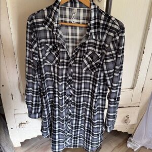 Black and White Plaid Button-Up Tunic